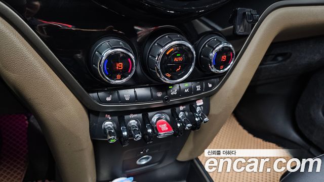 MINI Cooper S Countryman ALL4 2nd 2020 — фото 28