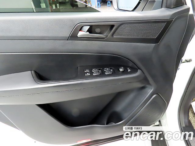KG Mobility (SsangYong) Rexton Sports Khan Diesel 2.2 4WD Prestige Special (5-Link) 2020 — фото 17
