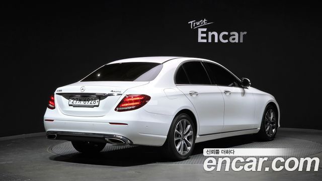 Mercedes-Benz E-Class (W213) E300 4MATIC Avnatgarde 2019 — фото 2