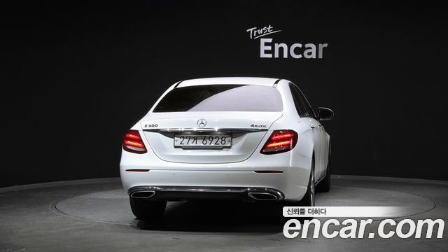 Mercedes-Benz E-Class (W213) E300 4MATIC Avnatgarde 2019 — фото 4