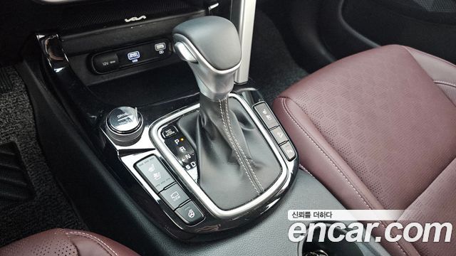 Kia Seltos Gasoline 1.6 Turbo 2WD Signature 2022 — фото 9
