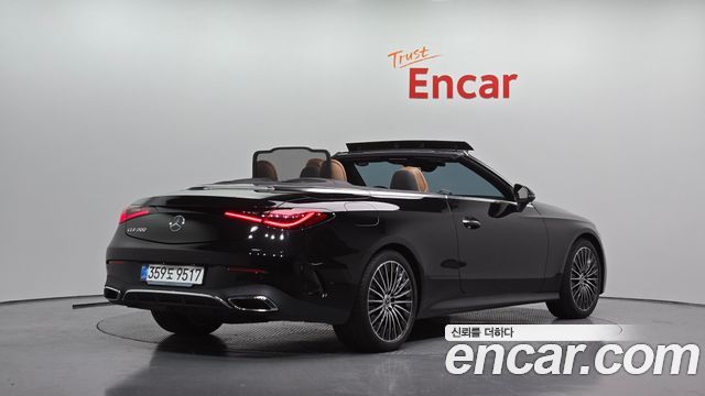 Mercedes-Benz CLE-Class (C236) CLE200 Cabriolet 2025 — фото 2