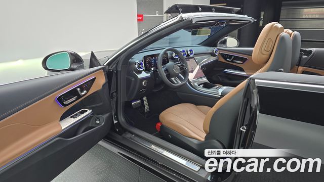 Mercedes-Benz CLE-Class (C236) CLE200 Cabriolet 2025 — фото 10