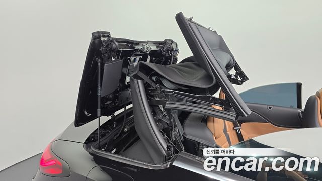 Mercedes-Benz CLE-Class (C236) CLE200 Cabriolet 2025 — фото 19