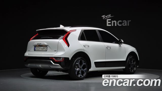 Kia Niro Signature 2024 — фото 2