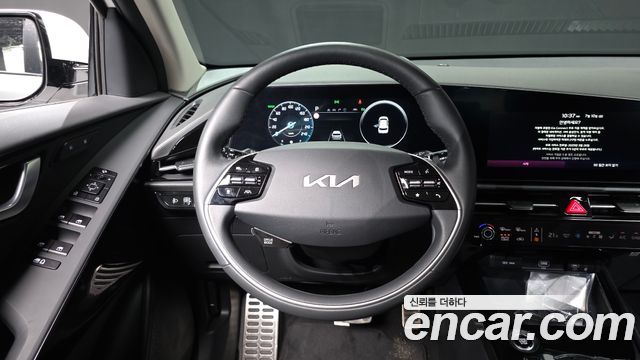 Kia Niro Signature 2024 — фото 13