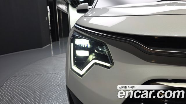 Kia Niro Signature 2024 — фото 22