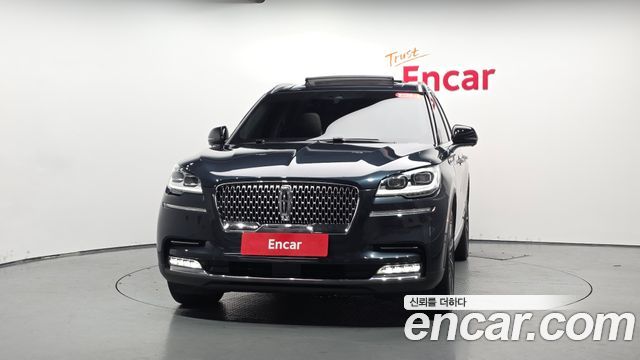 Lincoln Aviator (II) 3.0 Reserve  AWD 2022 — фото 3