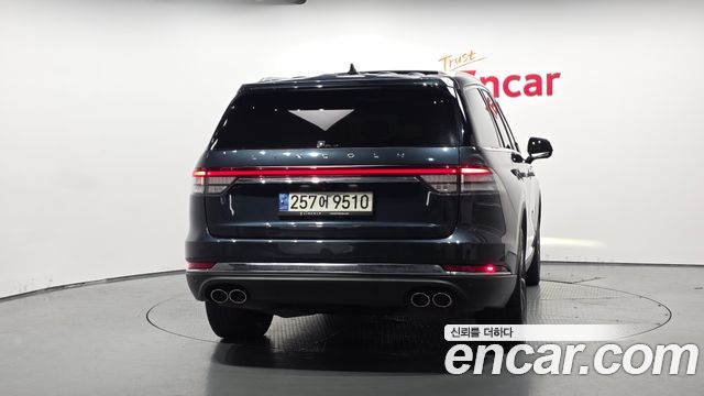 Lincoln Aviator (II) 3.0 Reserve  AWD 2022 — фото 4