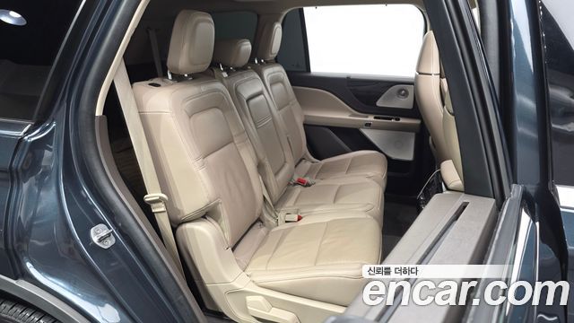 Lincoln Aviator (II) 3.0 Reserve  AWD 2022 — фото 11