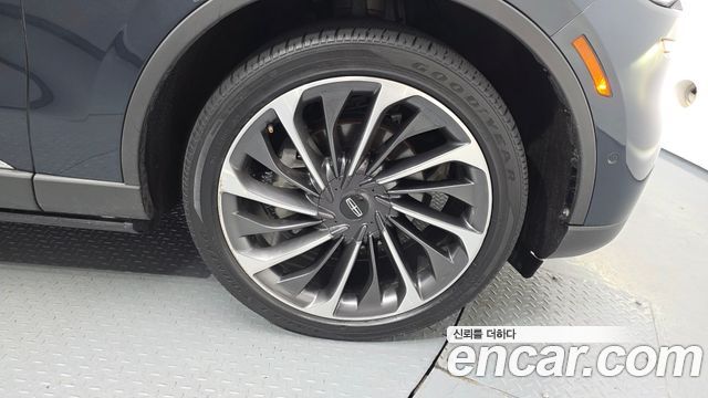 Lincoln Aviator (II) 3.0 Reserve  AWD 2022 — фото 21