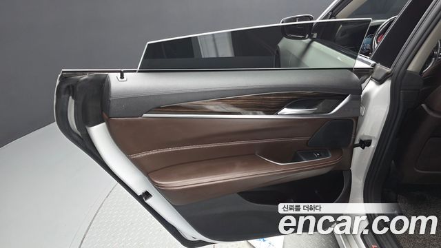 BMW 6 Series GT (G32) 620d xDrive Luxury 2019 — фото 25