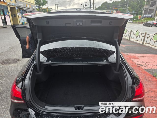 Mercedes-Benz A-Class (W177) A220 Sedan 2022 — фото 19