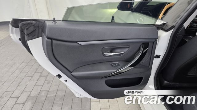 BMW 4 Series (F32) 420i Gran Coupe Special Edition 2020 — фото 31