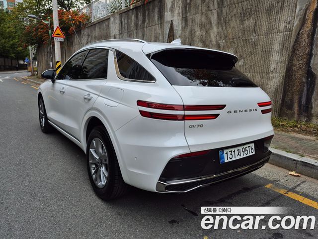 Genesis GV70 2.5T Gasoline 2WD 2026 — фото 5