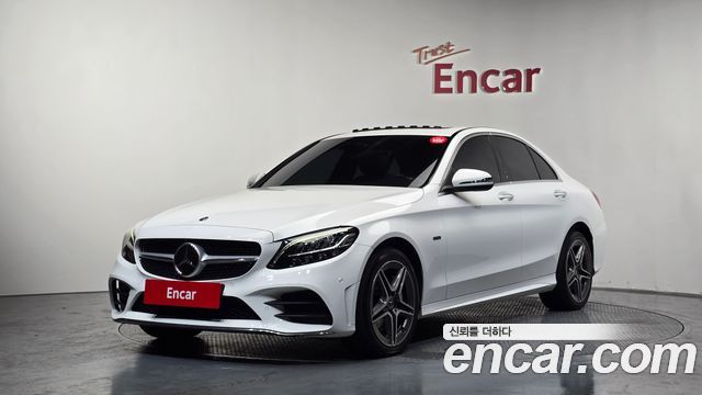Mercedes-Benz C-Class (W205) C300e 4MATIC AMG Line 2020 — фото 1