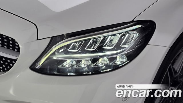 Mercedes-Benz C-Class (W205) C300e 4MATIC AMG Line 2020 — фото 22
