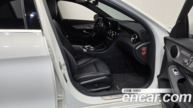 Mercedes-Benz C-Class (W205) C300e 4MATIC AMG Line 2020 — фото 26