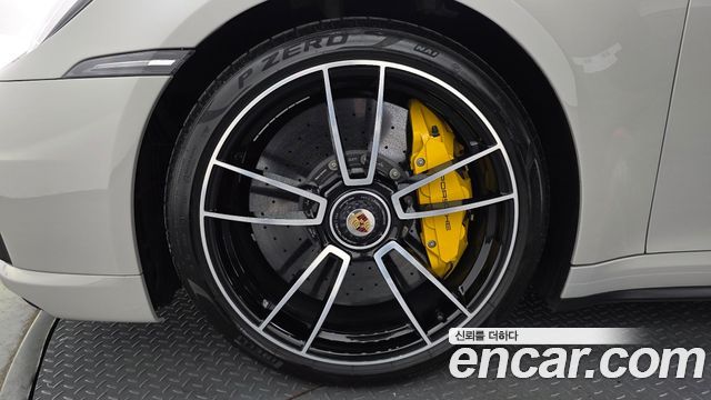 Porsche 911 (992) Turbo S Cabriolet 2024 — фото 5