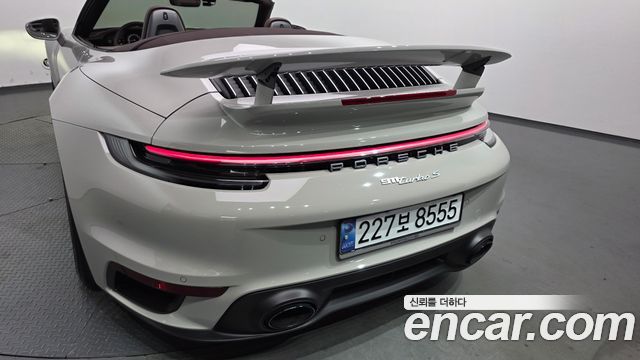 Porsche 911 (992) Turbo S Cabriolet 2024 — фото 20