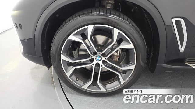 BMW X5 (G05) xDrive 30d xLine 2022 — фото 5