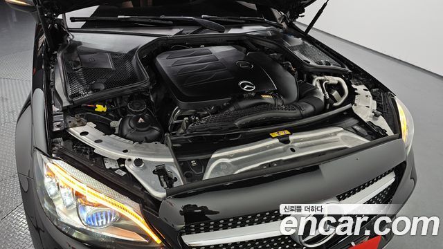 Mercedes-Benz C-Class (W205) C200 Cabriolet 2020 — фото 6
