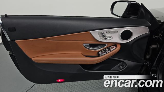 Mercedes-Benz C-Class (W205) C200 Cabriolet 2020 — фото 24