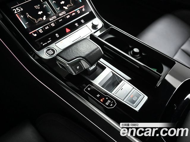 Audi A8 (D5) 55 TFSI Quattro Premium LWB 2023 — фото 9