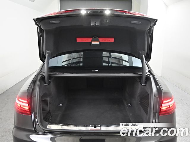 Audi A8 (D5) 55 TFSI Quattro Premium LWB 2023 — фото 24