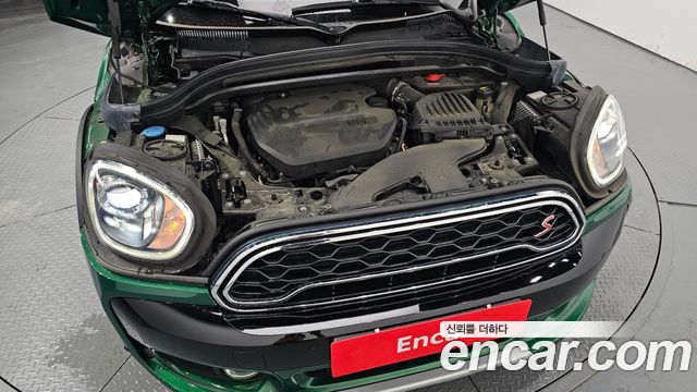 MINI Cooper SD Countryman ALL4 2nd 2020 — фото 6