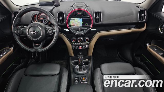MINI Cooper SD Countryman ALL4 2nd 2020 — фото 7