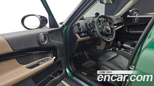 MINI Cooper SD Countryman ALL4 2nd 2020 — фото 11