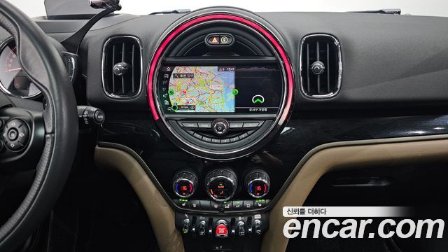 MINI Cooper SD Countryman ALL4 2nd 2020 — фото 14