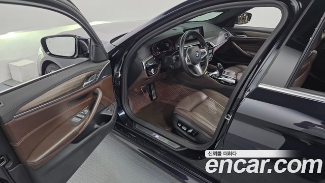 BMW 5 Series (G30) 530i M Sport Package Plus 2020 — фото 10