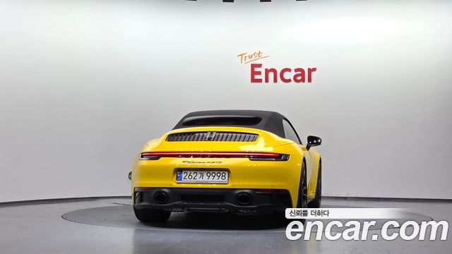Porsche 911 (992) Carrera 4 GTS Cabriolet 2024 — фото 4