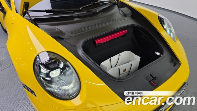 Porsche 911 (992) Carrera 4 GTS Cabriolet 2024 — фото 6