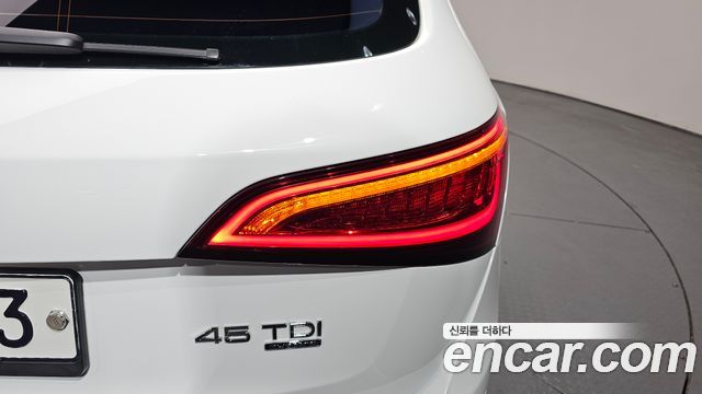 Audi Q5 45 TDI Quattro 8R 2015 — фото 23