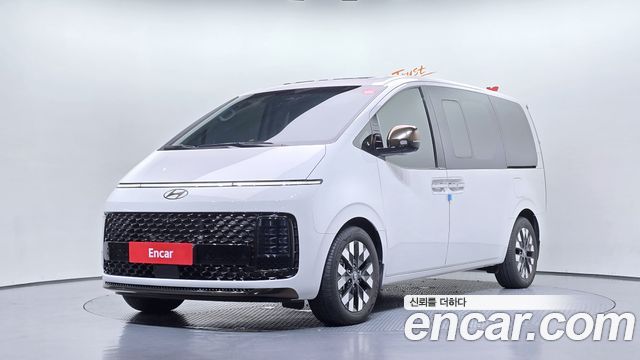 Hyundai Staria 4WD Lounge 7-Seater Inspiration 2025 — фото 1
