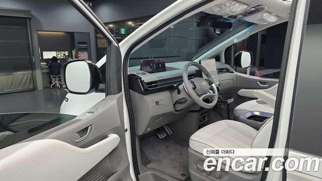 Hyundai Staria 4WD Lounge 7-Seater Inspiration 2025 — фото 10