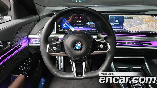 BMW 7 Series (G70) 740i sDrive M Sport 2023 — фото 13