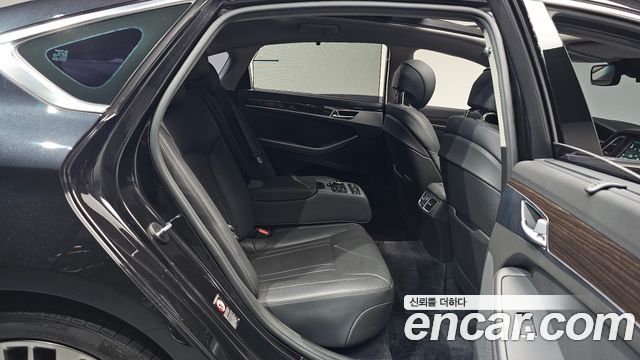 Genesis G80 2.2D Premium Luxury 2018 — фото 11