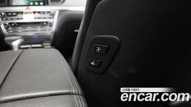 Genesis G80 2.2D Premium Luxury 2018 — фото 32