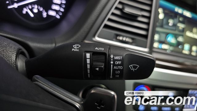 Genesis G80 2.2D Premium Luxury 2018 — фото 35