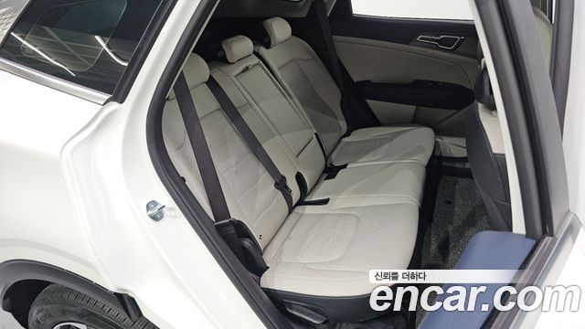 Kia Sportage (V) Gasoline 1.6 Turbo 2WD Signature 2025 — фото 11