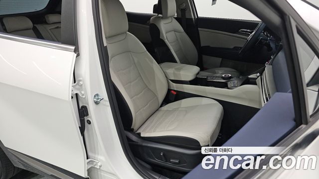 Kia Sportage (V) Gasoline 1.6 Turbo 2WD Signature 2025 — фото 12