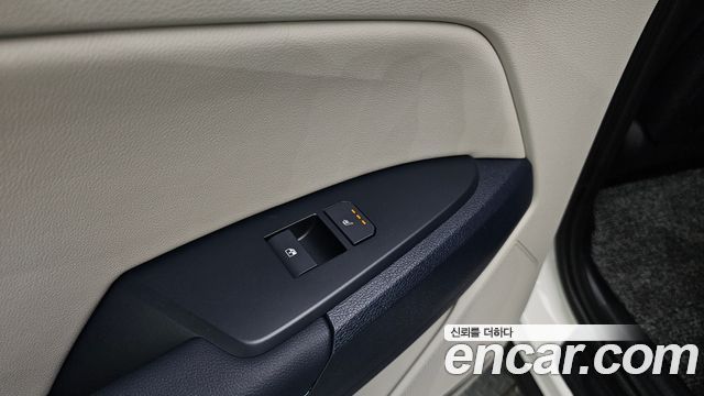 Kia Sportage (V) Gasoline 1.6 Turbo 2WD Signature 2025 — фото 28