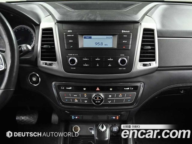 KG Mobility (SsangYong) Rexton Sports Diesel 2.2 2WD Prestige 2019 — фото 18