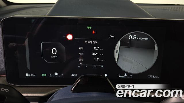 Kia Sportage (V) Gasoline 1.6 Turbo 2WD Signature X Line 2025 — фото 8