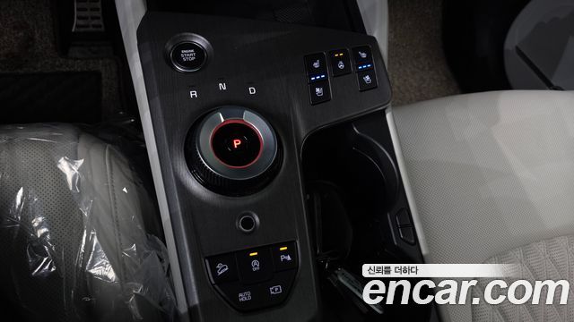 Kia Sportage (V) Gasoline 1.6 Turbo 2WD Signature X Line 2025 — фото 9