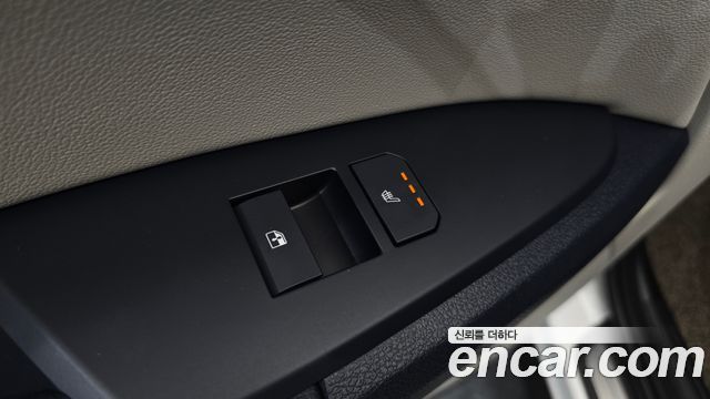 Kia Sportage (V) Gasoline 1.6 Turbo 2WD Signature X Line 2025 — фото 34